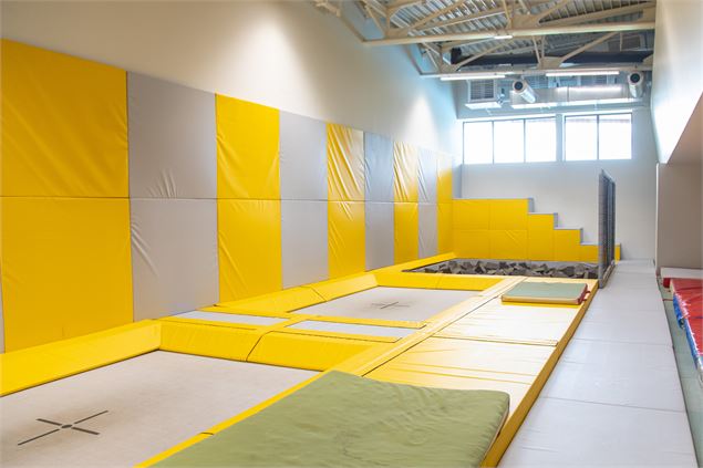 Salle d'acrobatie_Megève - mairie_megeve