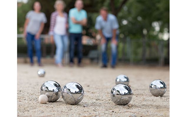 Terrain de pétanque du lac aux dames - pixabay