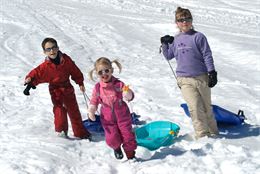 Piste de luge pour les petits