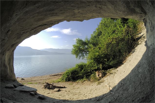 Grotte-Lamartine-lac-du-Bourget - ©G_Lansard