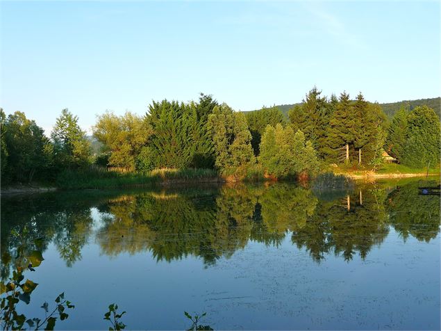 Etang Sandro - Office de Tourisme de Douvaine