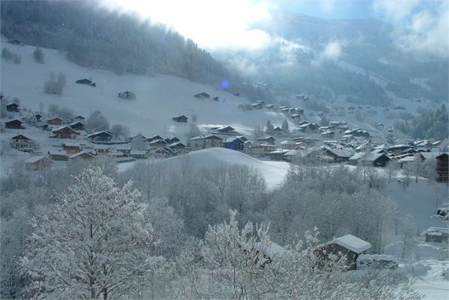 Vue d'Arêches Hiver - ebm/otab