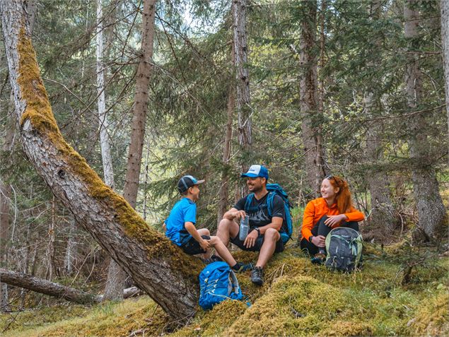 L'Oeillette en été - Corbier Tourisme