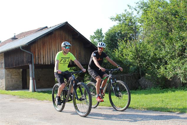 Parcours VTT 53 rouge - Les Cadettes de la Ragiaz - Espace FFC Ain Forestière - Benjamin DESSALES