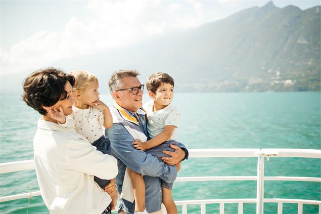 croisiereaixlesbainsrivieradesalpescompagniedesbateaux - Baptiste Dulac