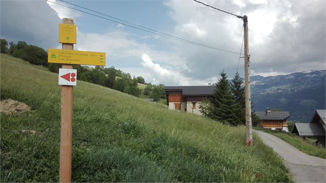 Sentier des montagnettes de Valezan la vallée de la Plagne - Justine Berthier