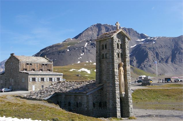La chapelle de l'extérieur - Pascal Cariou - OTHMV