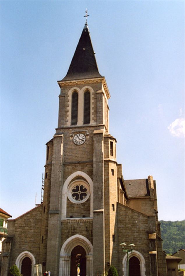 Eglise St Pierre/St Paul - Paroisse St Jean Bosco