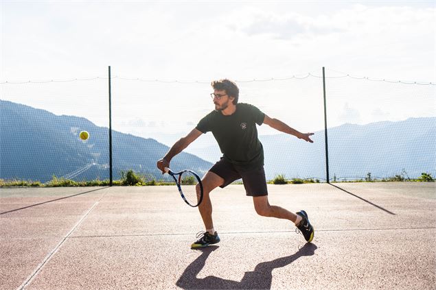 Courts de tennis à Pont Baudin_Peisey-Vallandry - Elliot Gieu
