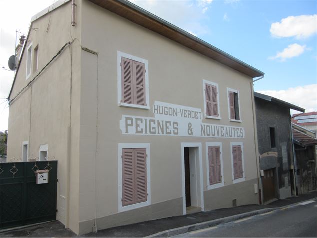 Fresques et murs peints - Peignes Hugon Verdet Oyonnax - Ville d'Oyonnax