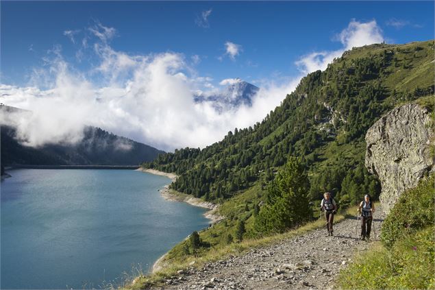 LAC DE PLAN D'AMONT - ©SavoieMontBlanc-Lansard