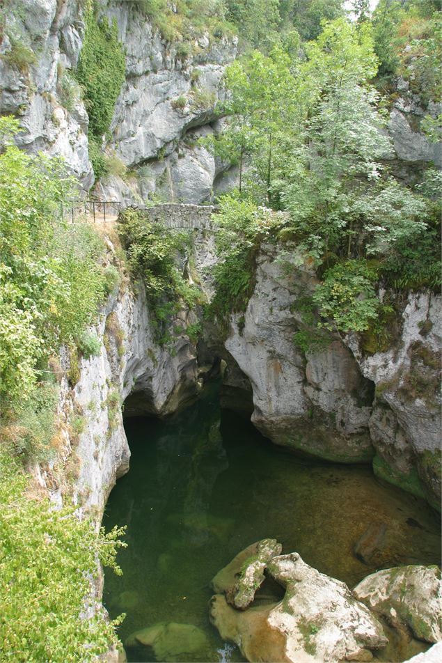 Pont Saint Martin - St Christophe la Grotte - PNRC