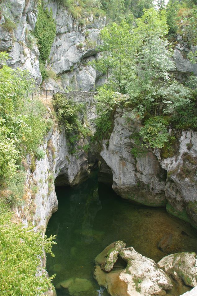 Pont Saint Martin - St Christophe la Grotte - PNRC