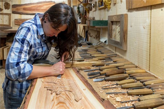 Delphine Gohard, Sculpteur sur bois -