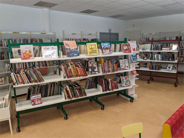 Bibliothèque de Péron - Bibliothèque de Péron