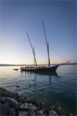 Barque La Savoie - Evian Tourisme-P.Leroy/Sémaphore