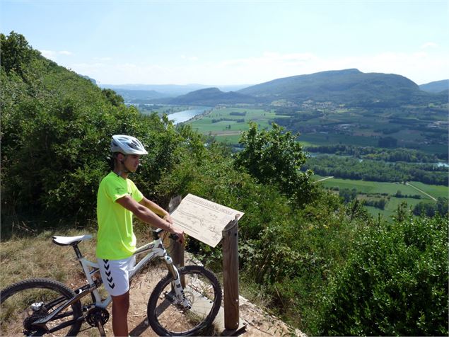 Circuit VTT n° 18 - Grand Circuit St-Paul-Traize - Base VTT Pays du Lac d' Aiguebelette