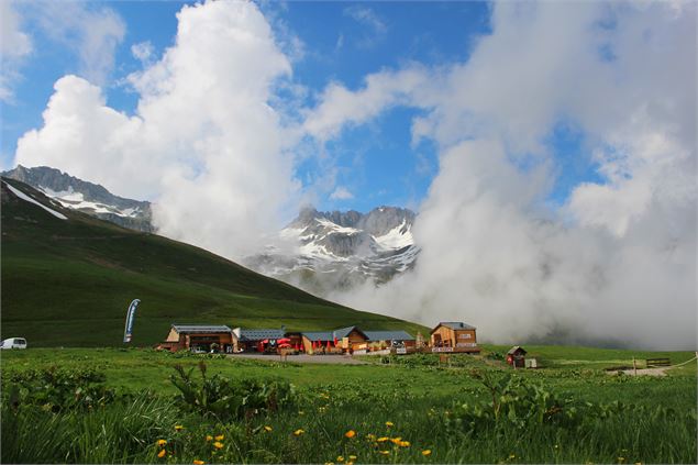 Vue de la boucle du Col de la Madeleine,