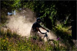 Bike park Les Carroz - @Goplayoutside - V.RYNGERT