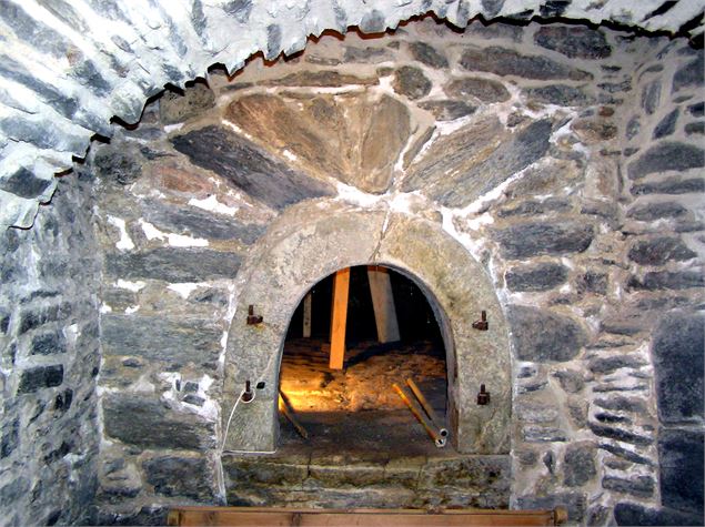 Le four à pain de Val Cenis-Sardières - HMVT