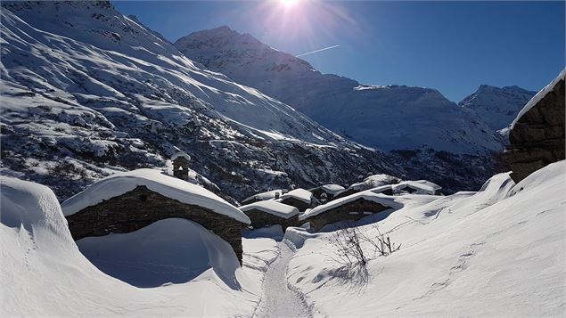 Le hameau de l'Ecot à Bonneval-sur-Arc en hiver - OT HMV