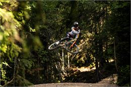 Piste VTT la Zougouloukata du Bike Park de Châtel - L.Meyer -  Châtel