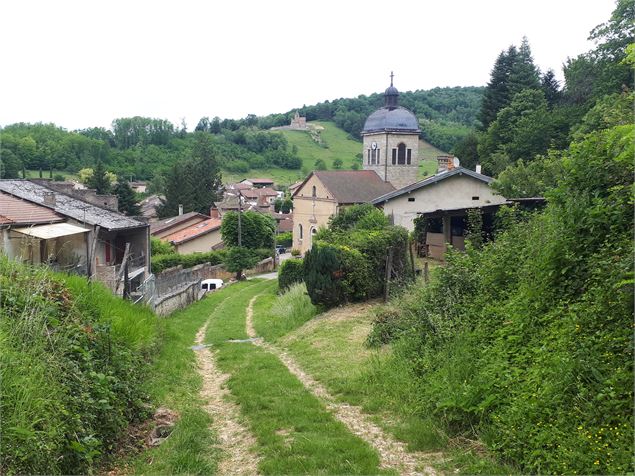 Village de Journans et source de la Reyssouze