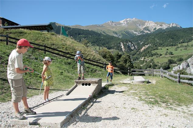 Mini golf à Aussois - Arc en Ciel Photos Aussois