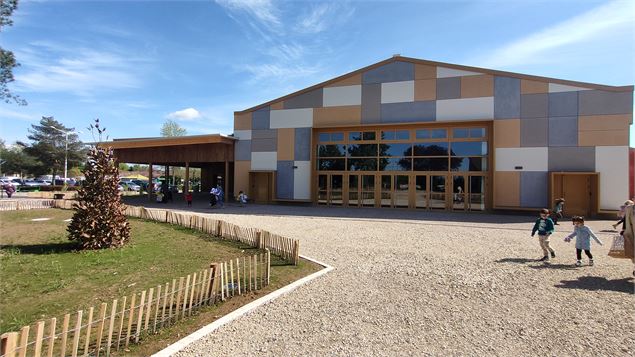 Salle des Fêtes - Saint-Denis-lès-Bourg_Saint-Denis-lès-Bourg - ©Mairie de Saint-Denis-lès-Bourg