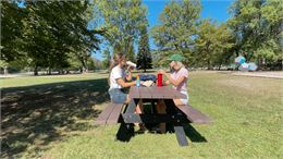 Aire de pique-nique des Lacs aux Dames_Samoëns - Office de tourisme de Samoëns