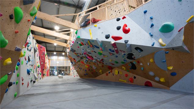 Mur de grimpe - Cortigrimpe01