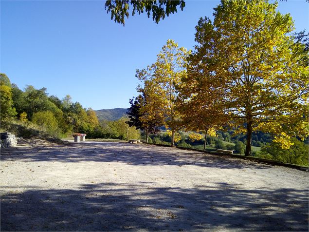 Pause pique-nique à Marchamp - S.Megani