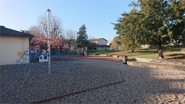 Aire du jeux du jardin du Val Cottey