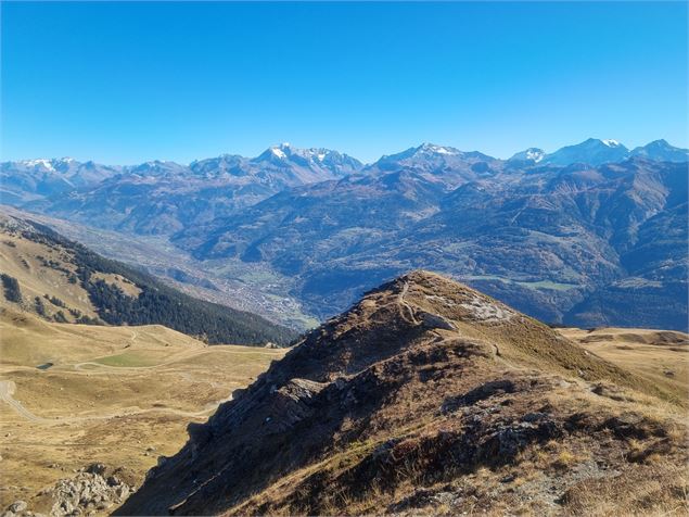 Sentier au départ de Hautecour - ©Coeur de Tarentaise Tourisme