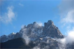 Aiguilles de Warens depuis Sallanches début hiver - ©Wendy Coulon