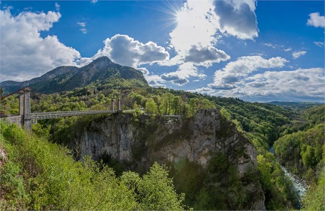 Montagne de Banges et pont de l'abime - © Savoie Mont Blanc - Lansard