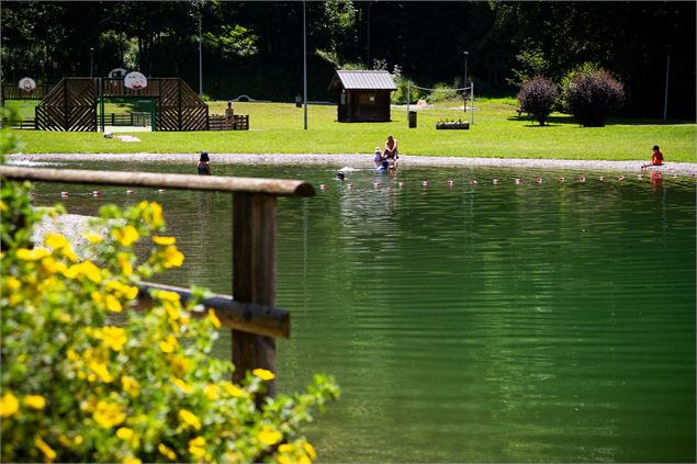 Plan d'eau_Saint-Colomban-des-Villards - OT Espace Glandon