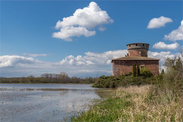 Tour du PLantay - M. Zeilfelder/Dombes Tourisme