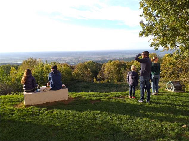 point de vue au château des Allymes - S.Megani