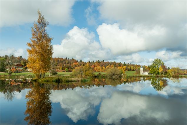 Plan d'eau Lalleyriat - ©Jérôme Pruniaux-Agence ARGO-HautBugeyTourisme