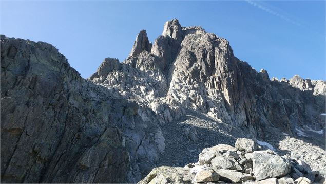 Aiguille J. Gaillard vue du col - Altitude Rando - Rocherblanc735