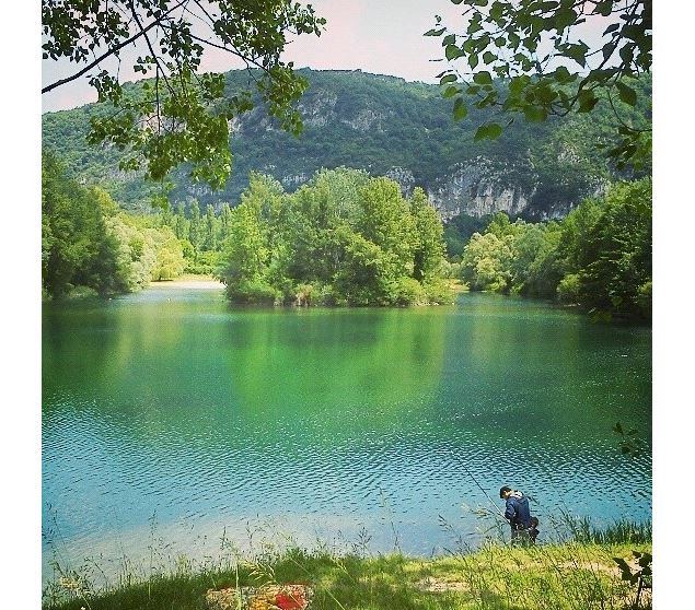 Plan d'eau de Glandieu - Lucie Jouart via Instagram