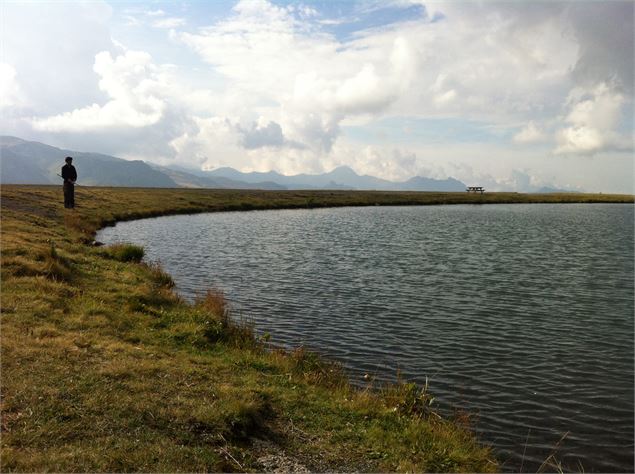 Le Lac du Montaulever - Office de Tourisme Les Menuires