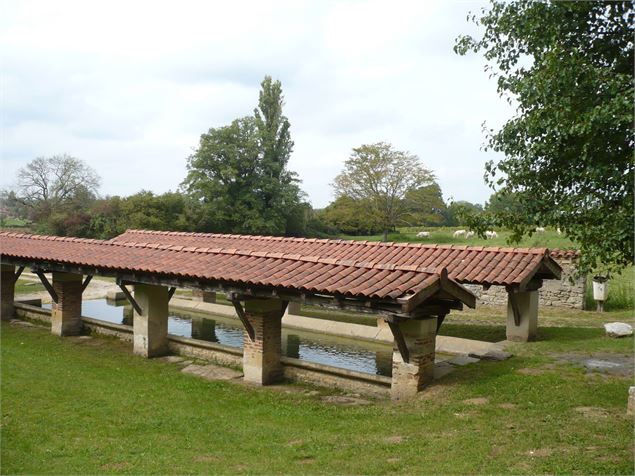 Lavoir de la Chanaz - mairie de Tossiat