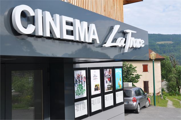 entrée cinéma - affiches - cinema_la_trace_vallée_verte