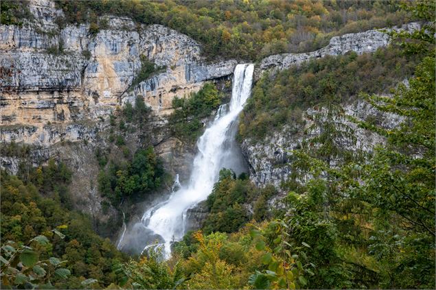 Cascade de la Charabotte_Chaley - BFCTourisme-Nino Scherer