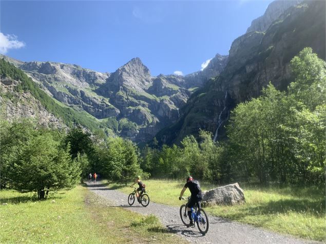 VTT dans le Fer-à-Cheval - Haut-Giffre Tourisme