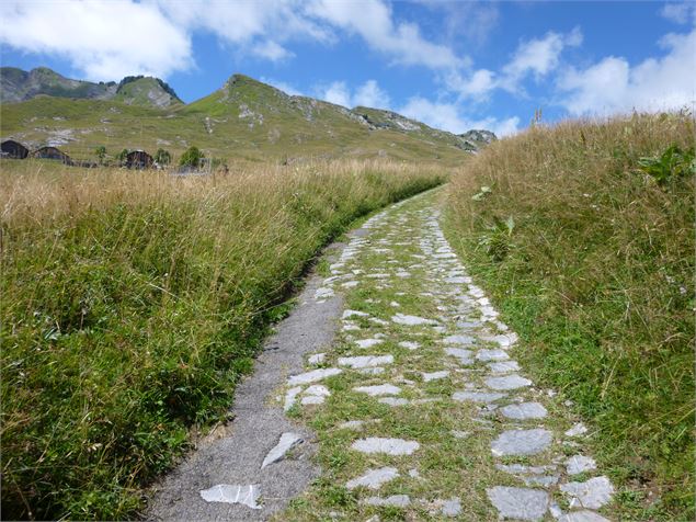 Montée des Pavés - Praz de Lys Sommand Tourisme