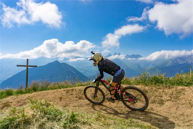 Piste de VTT - Corbier Tourisme