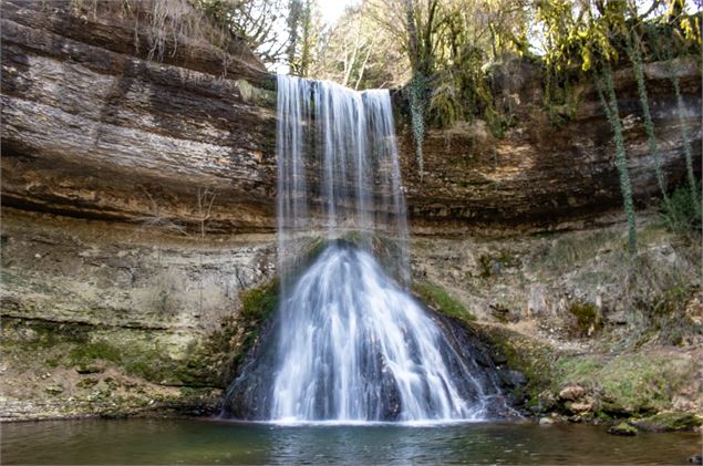 cascade de la Combe Dortan